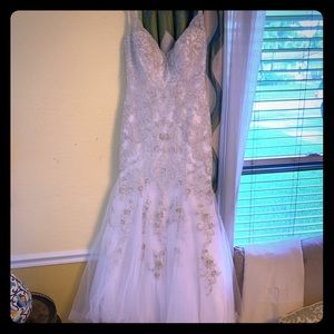 Stunning wedding dress